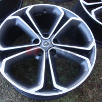 Astra J light metal rims
