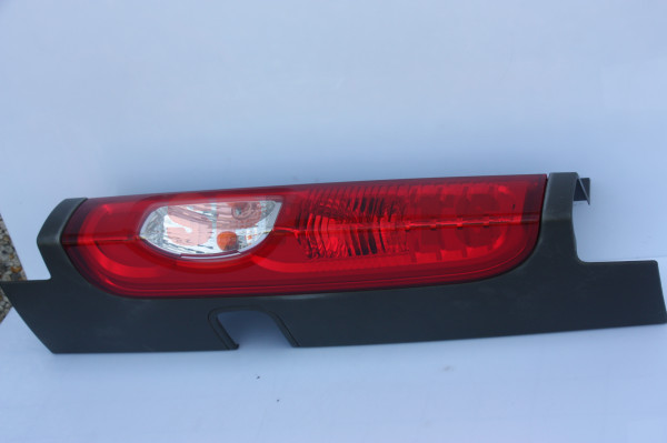 Vivaro A Tail Light Left 9385572   // 9385522