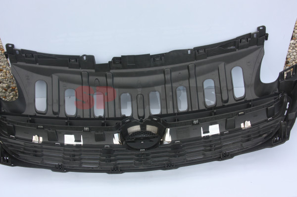 Corsa E Grill in bumper voor 39003576