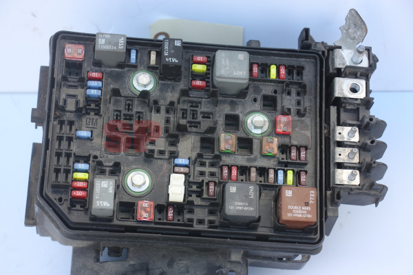 Astra K Zekeringmodule