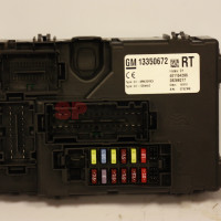 Corsa D Zekering module 13350672