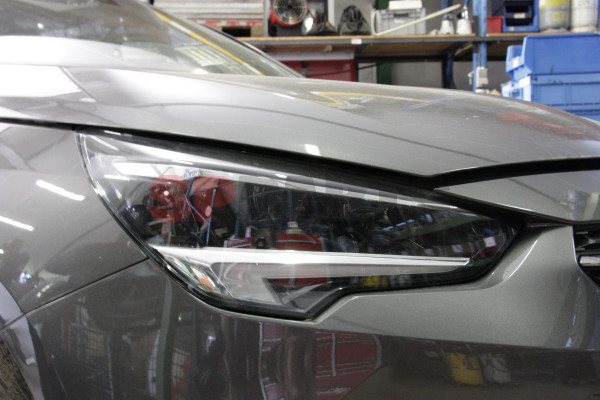 Corsa F KOPLAMP RECHTS 9829522580