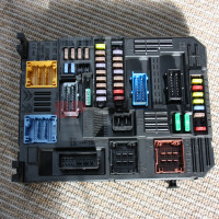 Corsa F fuse box 9830707680-00