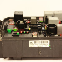 Corsa E Zekering module 39036040
