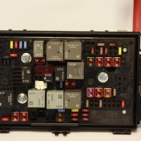 Astra J Zekering module 13318782